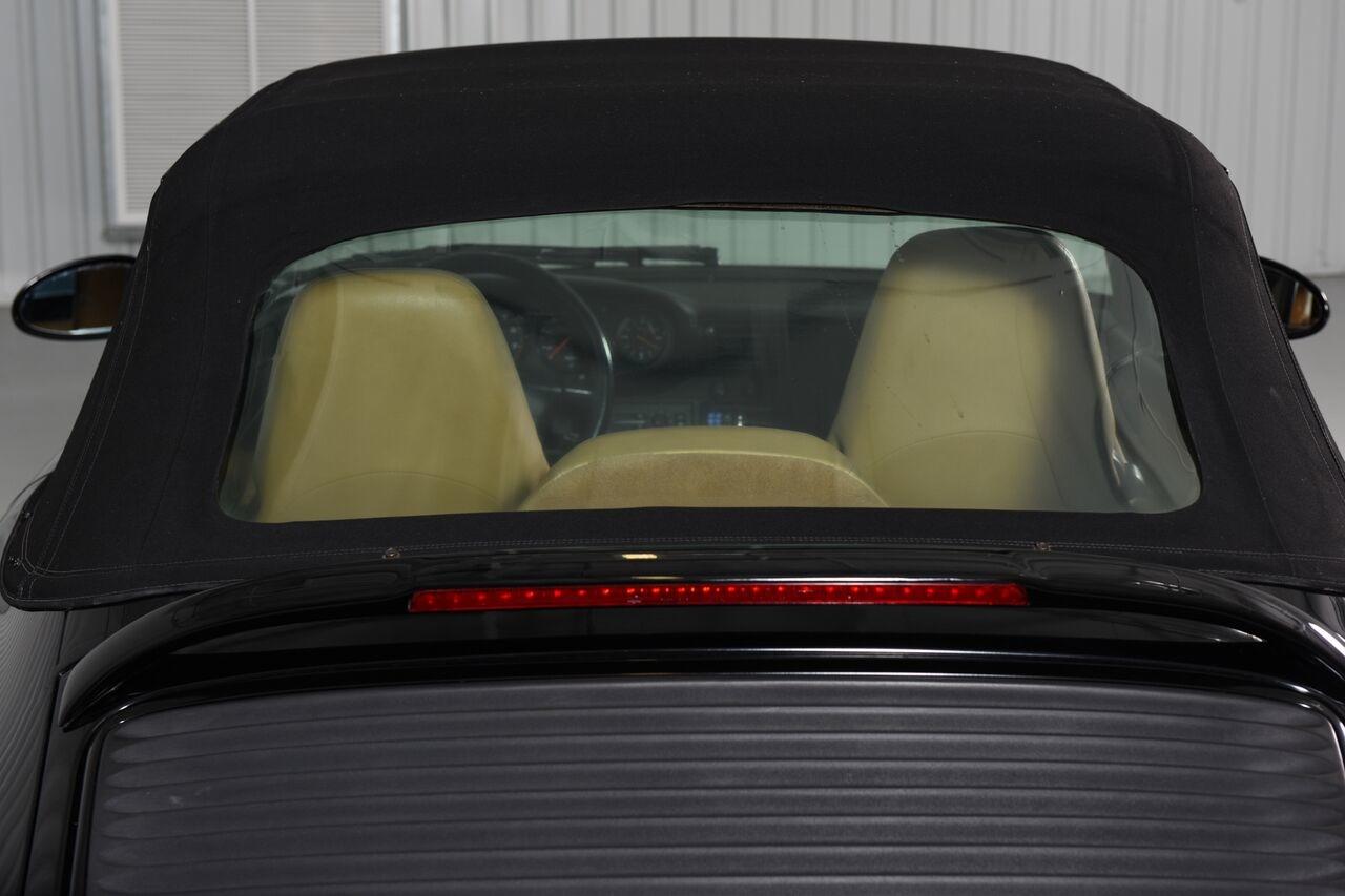 1995 Porsche 993 Carrera 2 Cabriolet 