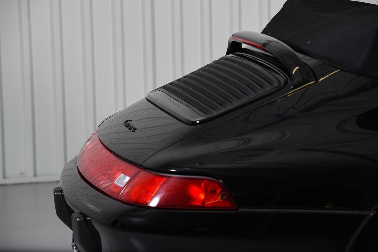 1995 Porsche 993 Carrera 2 Cabriolet 