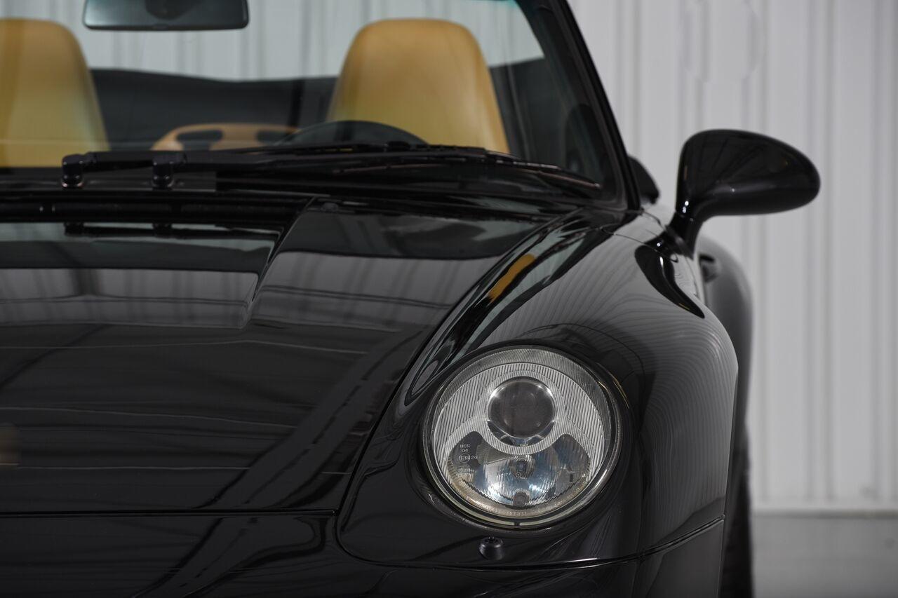 1995 Porsche 993 Carrera 2 Cabriolet 