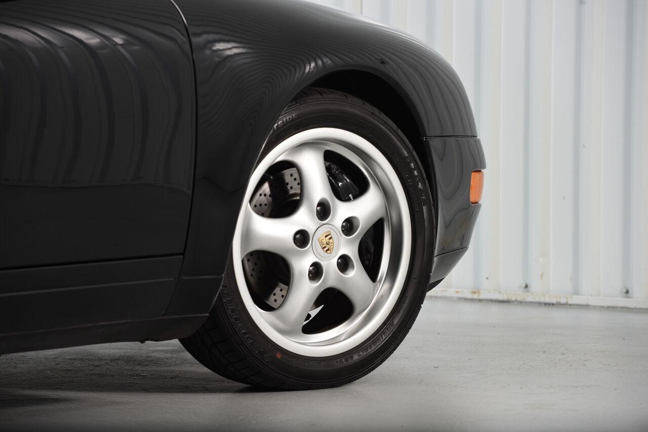 1995 Porsche 993 Carrera 2 Cabriolet 