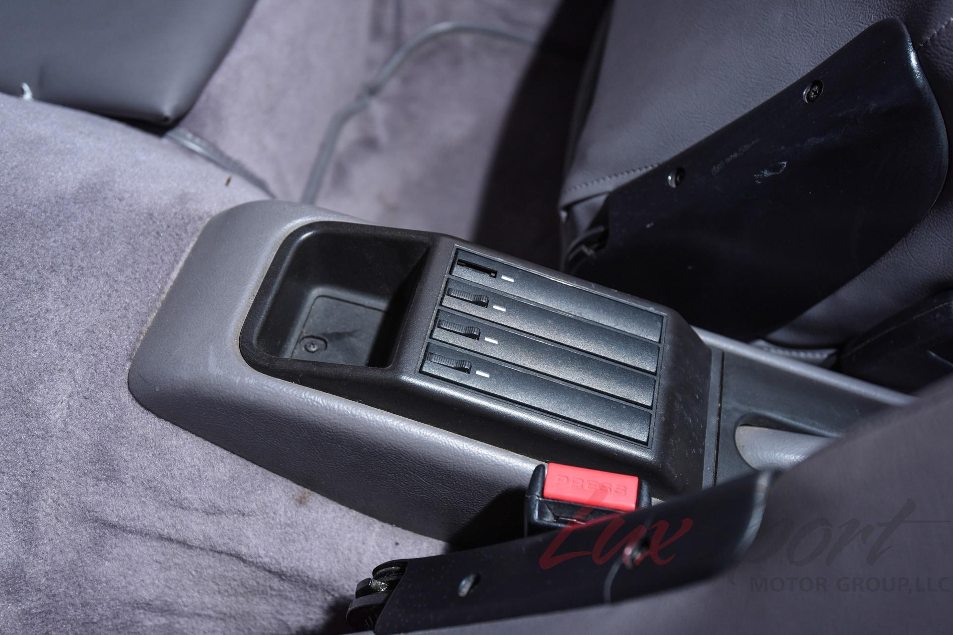 1995 Porsche 993 Carrera 2 Coupe 