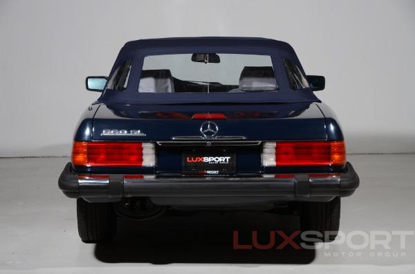 Used 1988 Mercedes-Benz 560 SL Roadster | Woodbury, NY