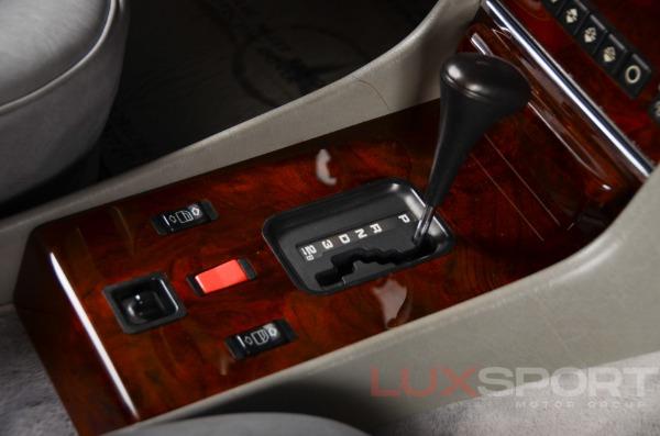 Used 1988 Mercedes-Benz 560 SL Roadster | Plainview, NY