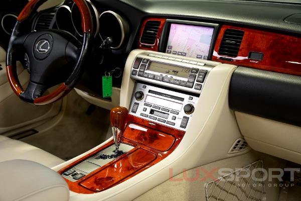 Used 2007 Lexus SC 430  | Woodbury, NY