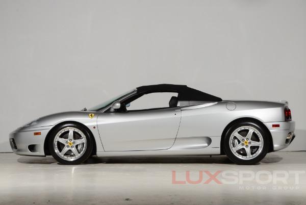 Used 2004 Ferrari 360 Spider  | Woodbury, NY