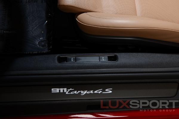 Used 2021 Porsche 911 Targa 4S | Woodbury, NY