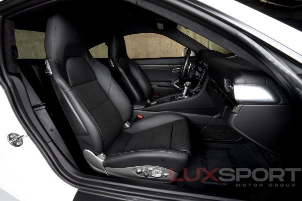 Used 2015 Porsche 911 Turbo S | Woodbury, NY