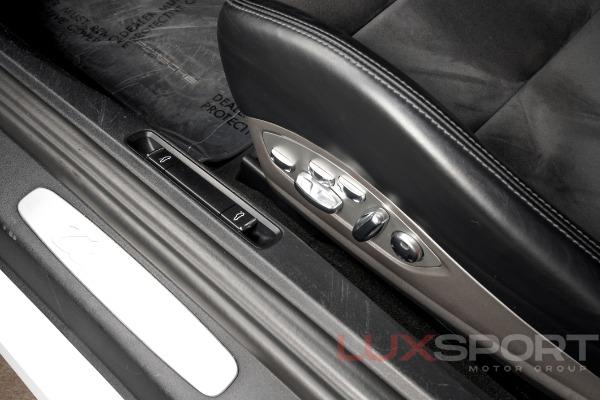 Used 2017 Porsche 911 Turbo | Woodbury, NY