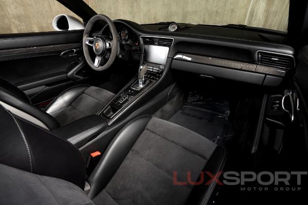 Used 2017 Porsche 911 Turbo | Woodbury, NY