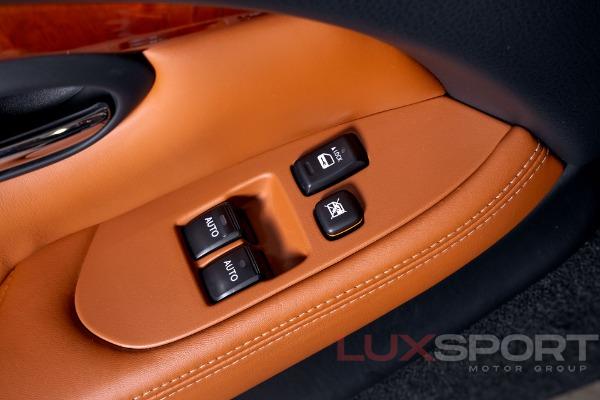 Used 2006 Lexus SC 430  | Woodbury, NY