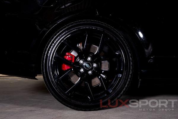 Used 2022 Land Rover Range Rover Sport SVR Carbon Edition | Woodbury, NY
