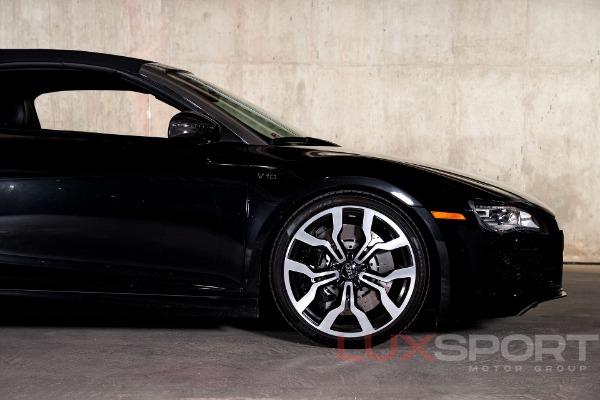 Used 2011 Audi R8 5.2 quattro Spyder | Woodbury, NY