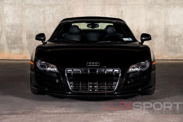 Used 2011 Audi R8 5.2 quattro Spyder | Woodbury, NY