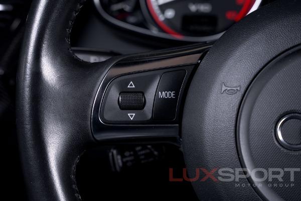 Used 2011 Audi R8 5.2 quattro Spyder | Woodbury, NY