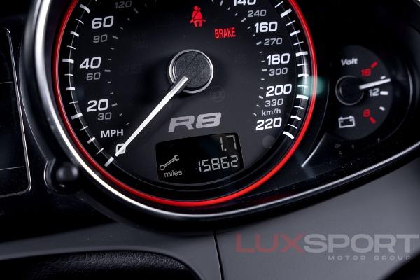 Used 2011 Audi R8 5.2 quattro Spyder | Woodbury, NY