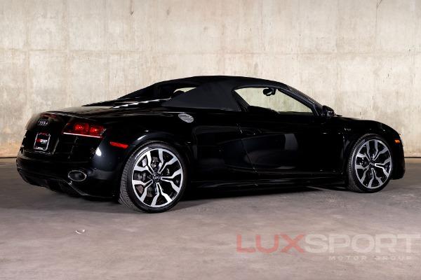 Used 2011 Audi R8 5.2 quattro Spyder | Woodbury, NY