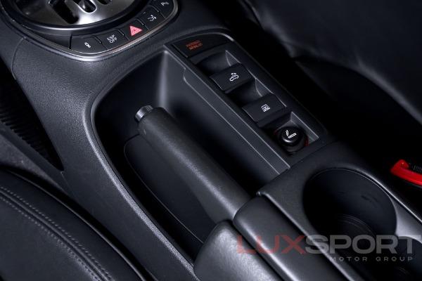 Used 2011 Audi R8 5.2 quattro Spyder | Woodbury, NY