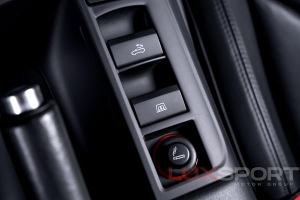 Used 2011 Audi R8 5.2 quattro Spyder | Woodbury, NY