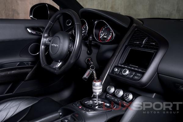 Used 2011 Audi R8 5.2 quattro Spyder | Woodbury, NY
