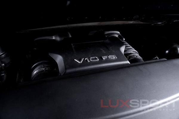Used 2011 Audi R8 5.2 quattro Spyder | Woodbury, NY