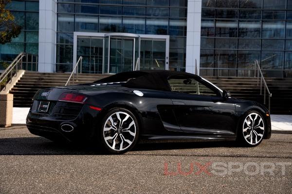 Used 2011 Audi R8 5.2 quattro Spyder | Woodbury, NY