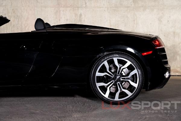 Used 2011 Audi R8 5.2 quattro Spyder | Woodbury, NY