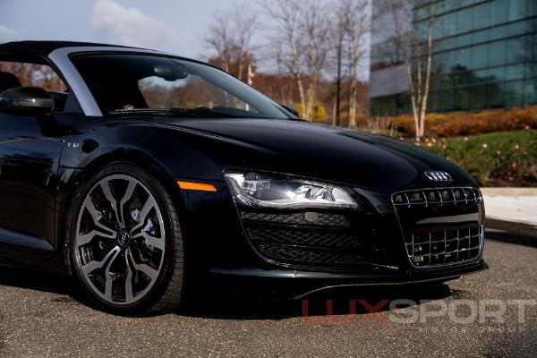 Used 2011 Audi R8 5.2 quattro Spyder | Woodbury, NY