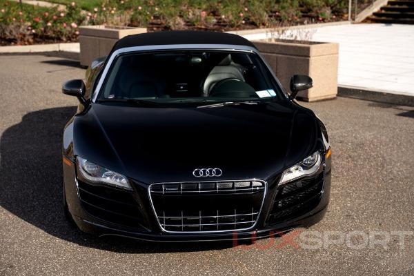 Used 2011 Audi R8 5.2 quattro Spyder | Woodbury, NY