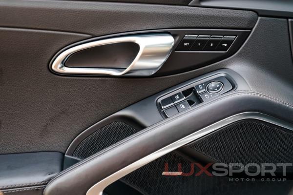 Used 2019 Porsche 911 Carrera S | Woodbury, NY