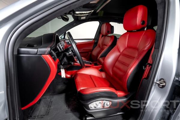 Used 2017 Porsche Macan Turbo w/Performance Package | Woodbury, NY