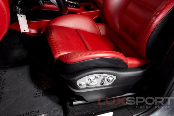 Used 2017 Porsche Macan Turbo w/Performance Package | Woodbury, NY