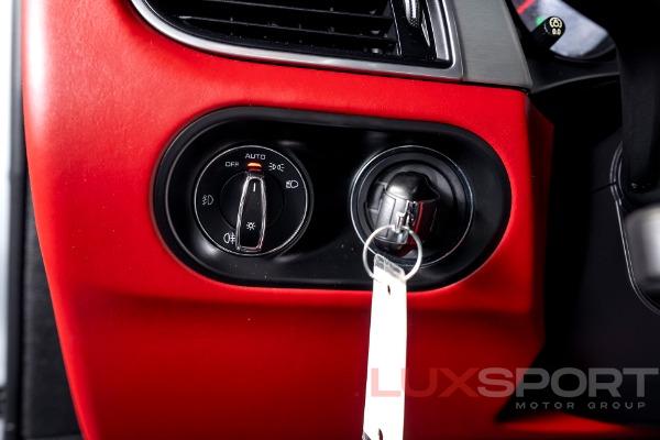 Used 2017 Porsche Macan Turbo w/Performance Package | Woodbury, NY