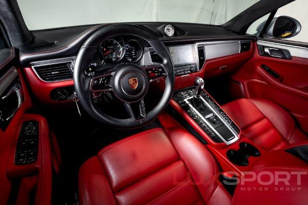 Used 2017 Porsche Macan Turbo w/Performance Package | Woodbury, NY
