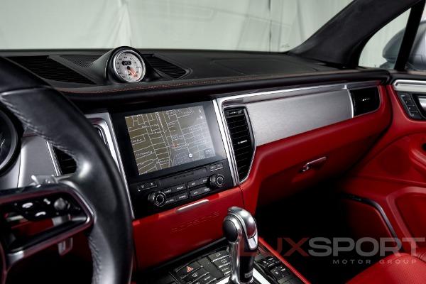 Used 2017 Porsche Macan Turbo w/Performance Package | Woodbury, NY