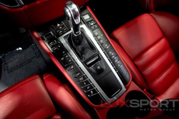 Used 2017 Porsche Macan Turbo w/Performance Package | Woodbury, NY