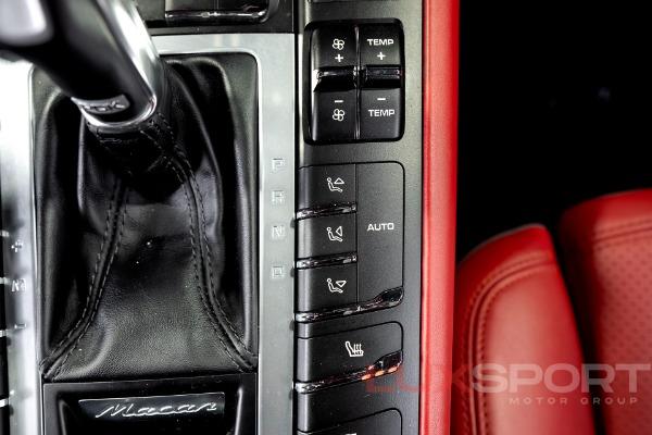 Used 2017 Porsche Macan Turbo w/Performance Package | Woodbury, NY