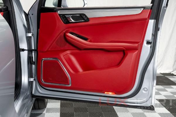 Used 2017 Porsche Macan Turbo w/Performance Package | Woodbury, NY