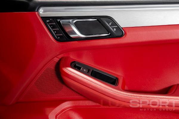 Used 2017 Porsche Macan Turbo w/Performance Package | Woodbury, NY