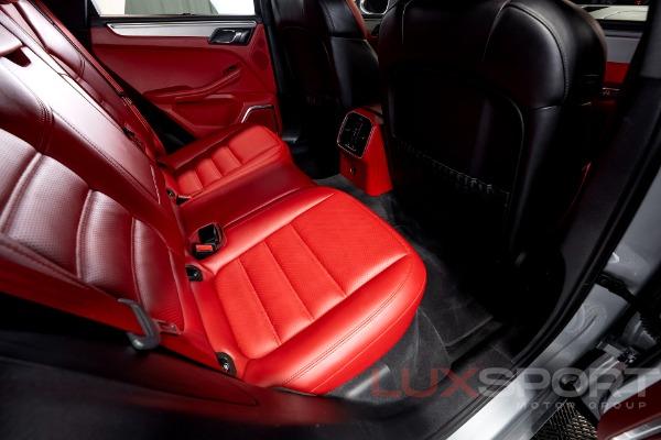 Used 2017 Porsche Macan Turbo w/Performance Package | Woodbury, NY