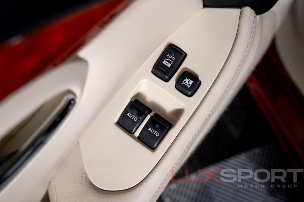 Used 2006 Lexus SC 430  | Woodbury, NY