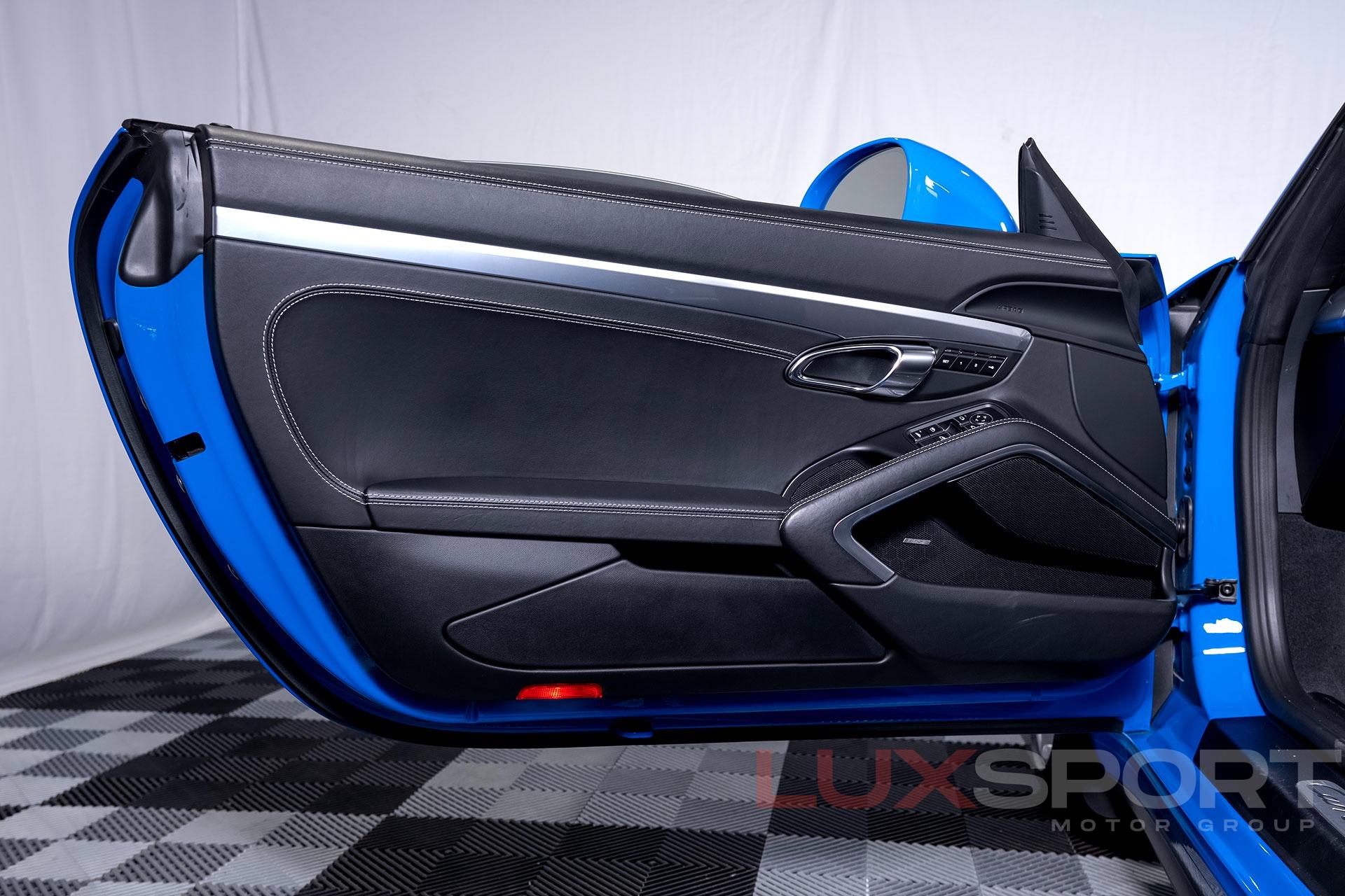 Used 2017 Porsche 911 Carrera 4S | Woodbury, NY