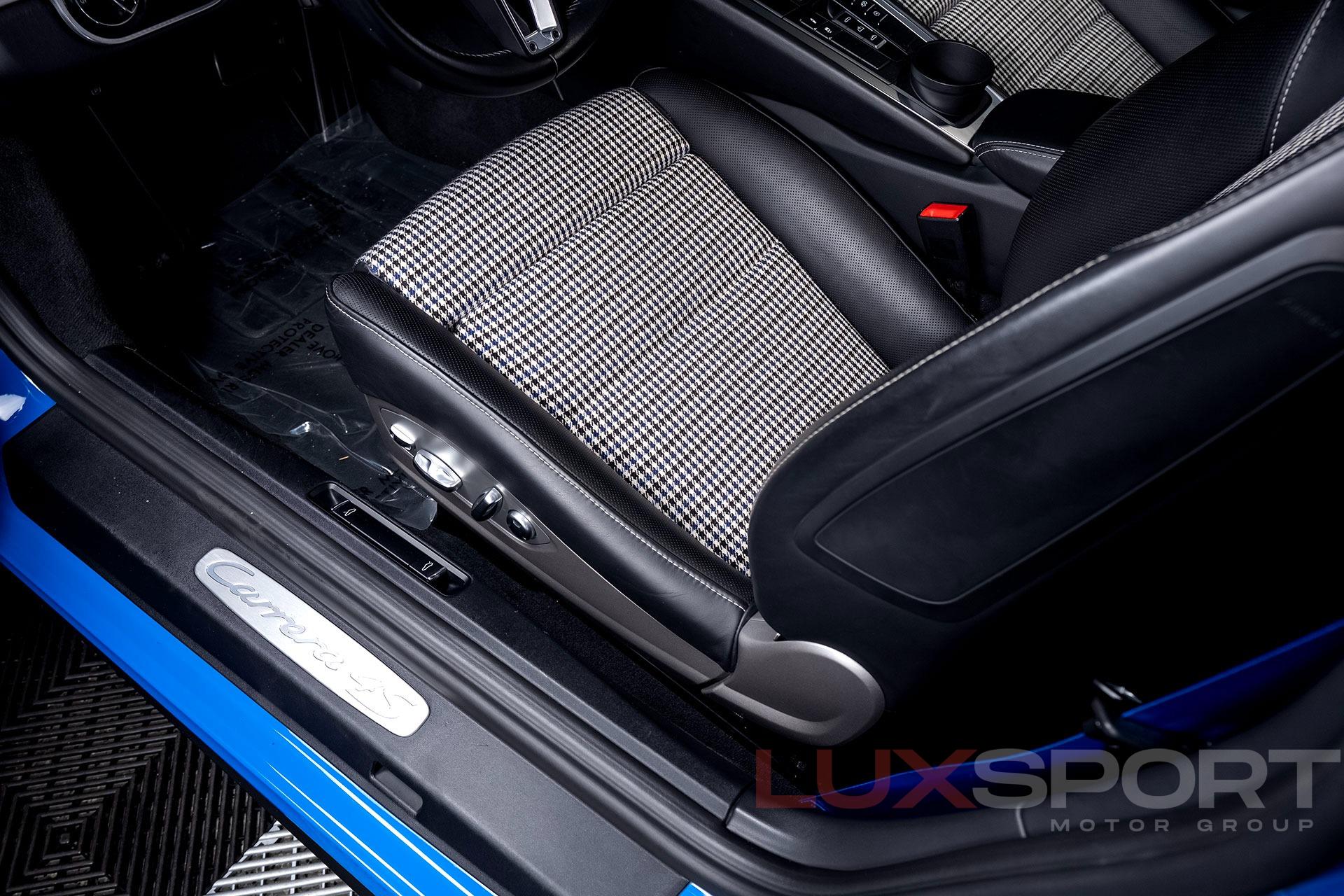 Used 2017 Porsche 911 Carrera 4S | Woodbury, NY