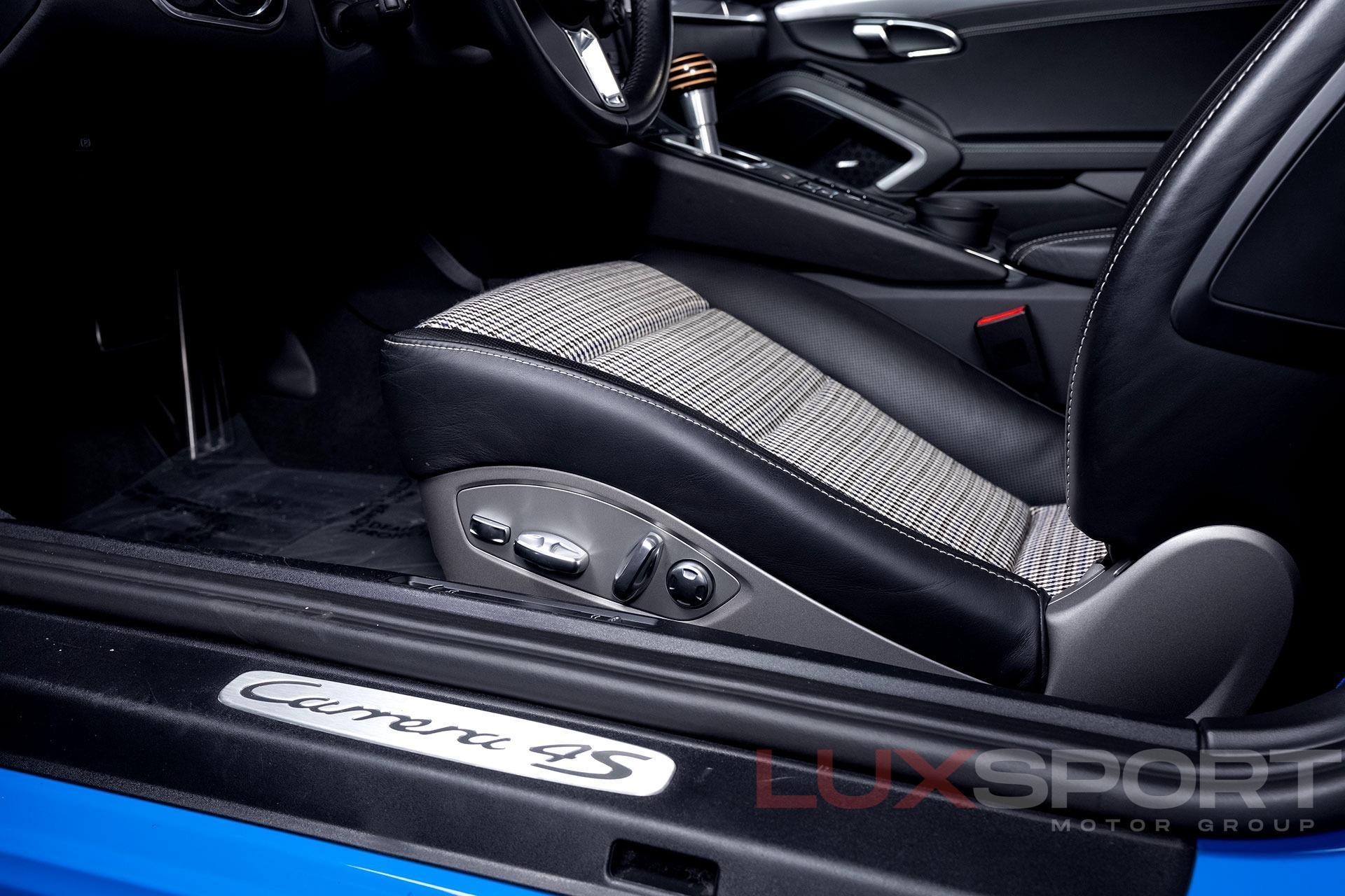 Used 2017 Porsche 911 Carrera 4S | Woodbury, NY