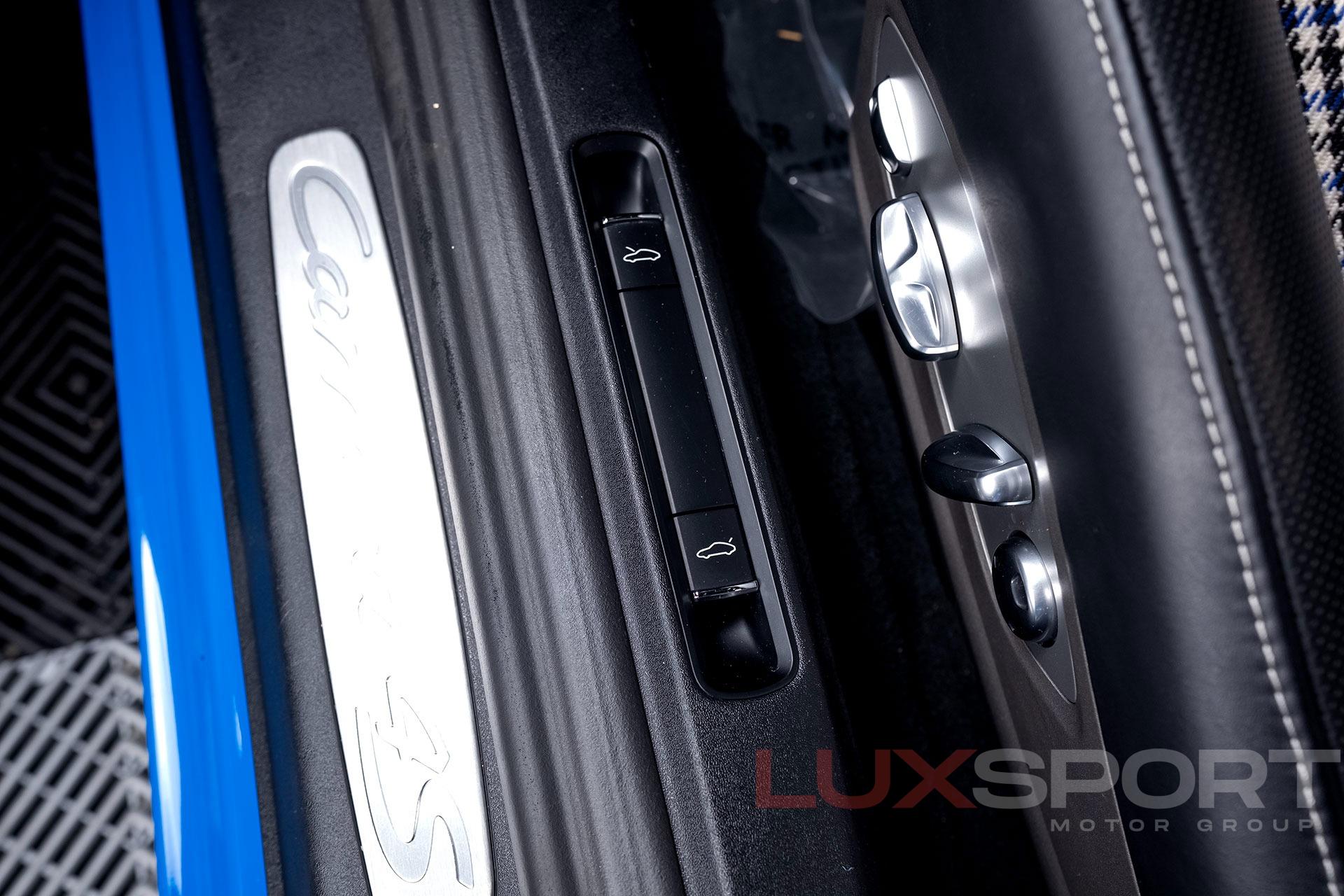 Used 2017 Porsche 911 Carrera 4S | Woodbury, NY