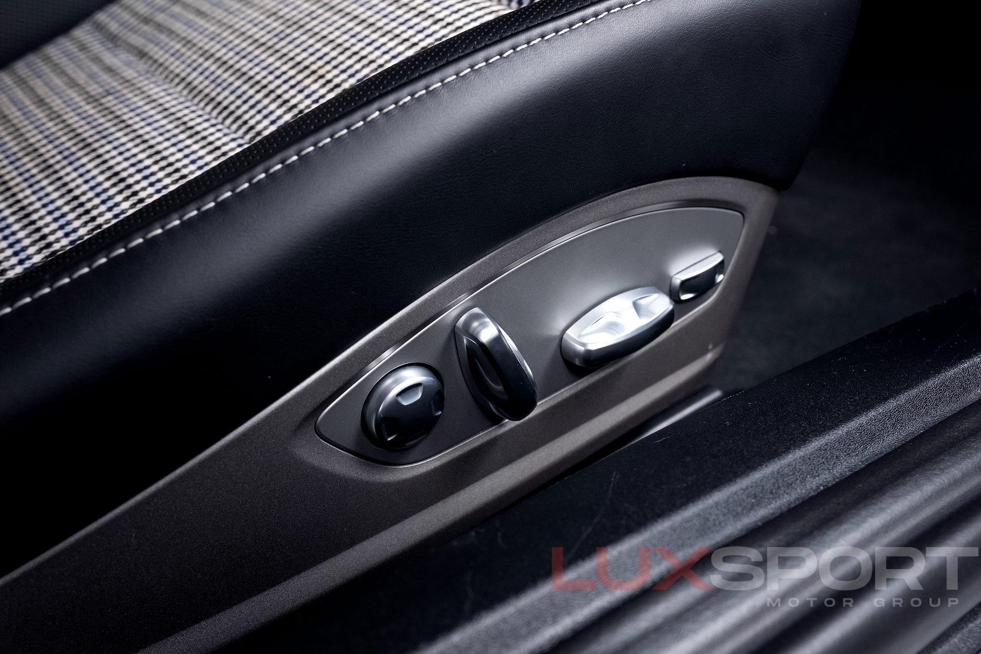 Used 2017 Porsche 911 Carrera 4S | Woodbury, NY