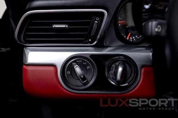 Used 2017 Porsche 911 Targa 4S | Woodbury, NY