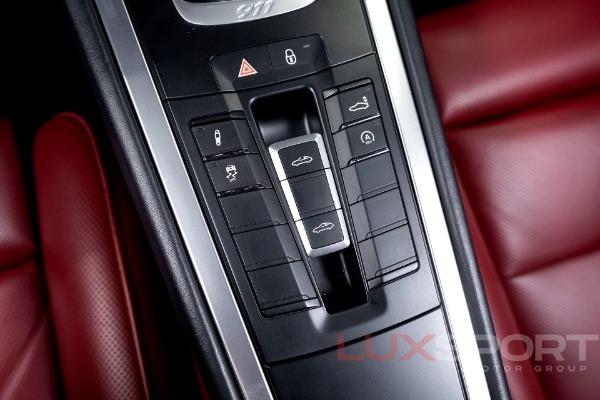 Used 2017 Porsche 911 Targa 4S | Woodbury, NY