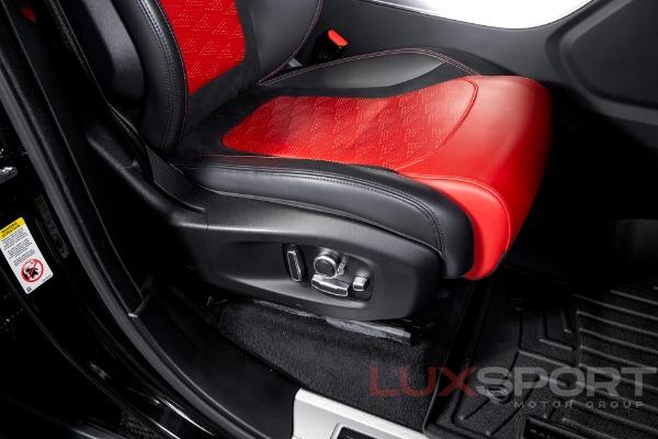 Used 2022 Land Rover Range Rover Sport SVR Carbon Edition | Woodbury, NY