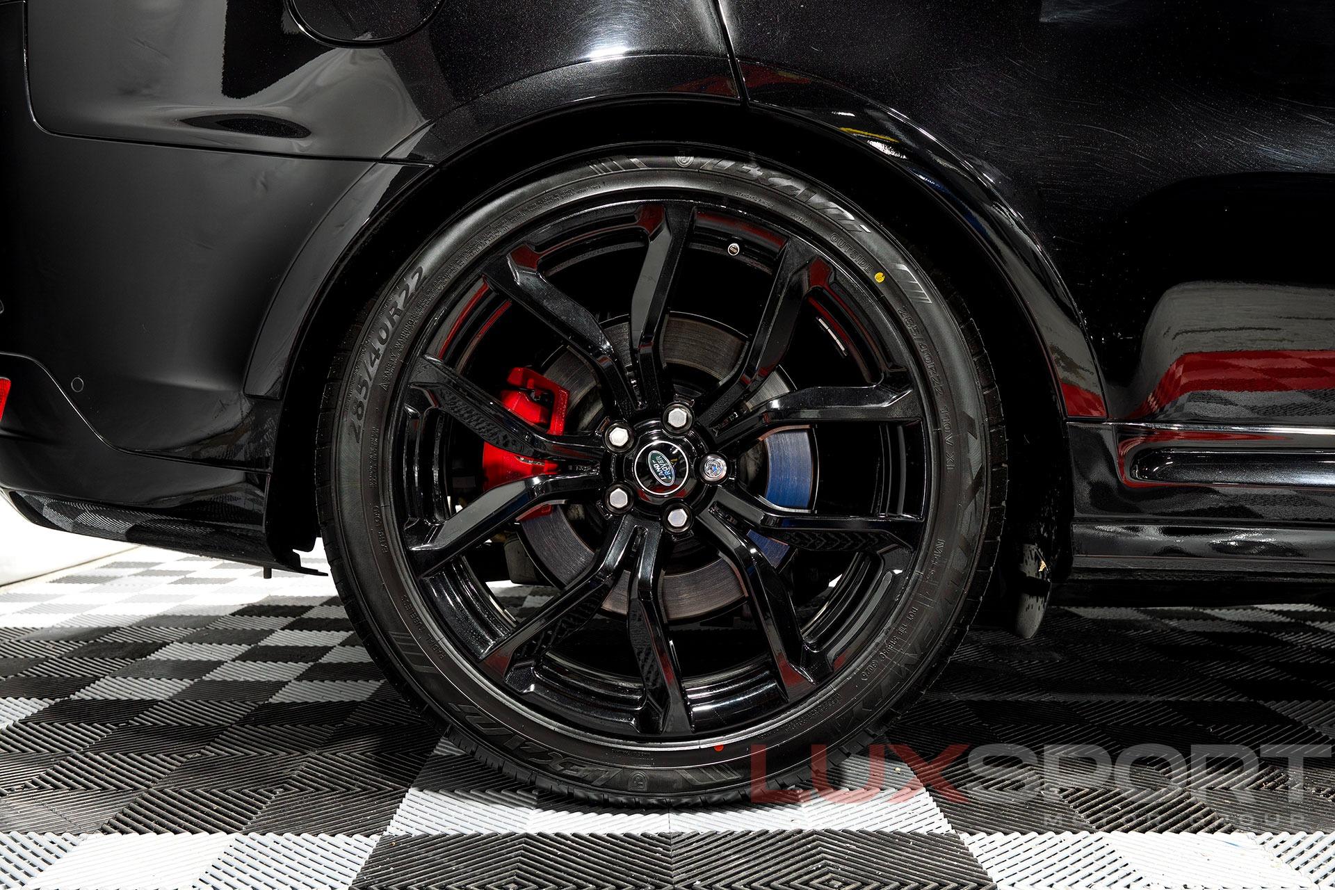 Used 2022 Land Rover Range Rover Sport SVR Carbon Edition | Woodbury, NY