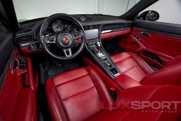 Used 2019 Porsche 911 Targa 4S | Woodbury, NY